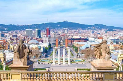 Barcelona Private Tour: Sagrada Familia & City Highlights