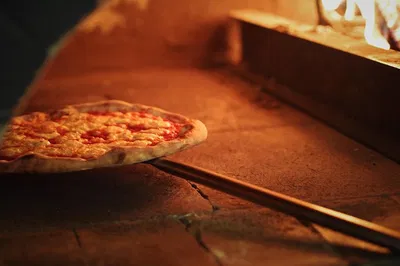 Naples Pizza School: Craft & Savor Authentic Neapolitan Pizza