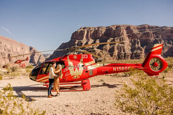 Grand Canyon West Rim Helicopter Tour: Champagne!