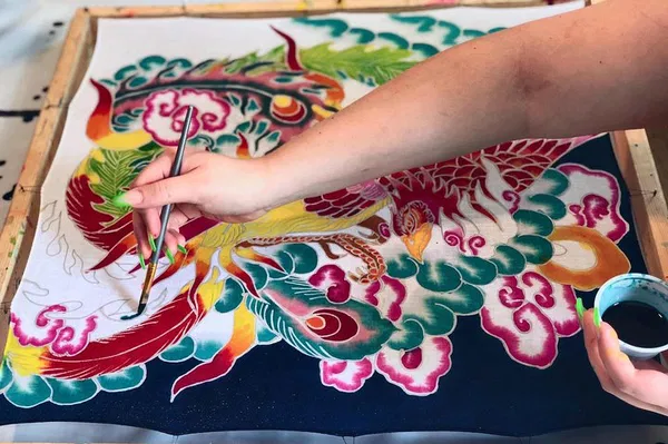 Unleash Your Inner Artist: Craft a Malaysian Batik Scarf in Aventura!