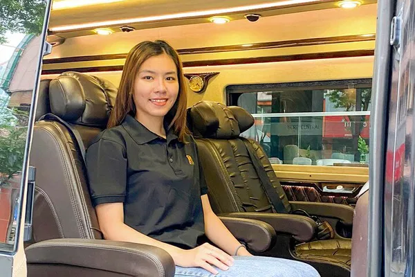 Cu Chi Tunnels & Mekong Delta VIP Tour: 5-Star Comfort