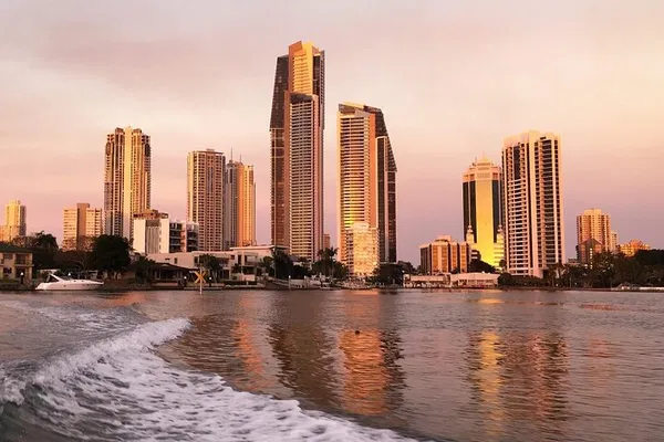 Gold Coast Sunset Cruise: Paradise Found on the Waterways