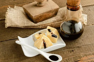 Vinegar Voyage: Balsamic Tasting in Modena's Heart