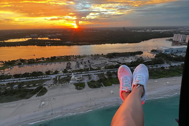 Golden Hour Views: Ft. Lauderdale to Miami Beach Helicopter Sunset Spectacle