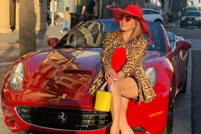 Hollywood Ferrari Adventure: Drive the Dream on Sunset!