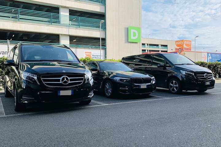 Stress-Free Dun Laoghaire Port to Dublin Airport Private Transfer