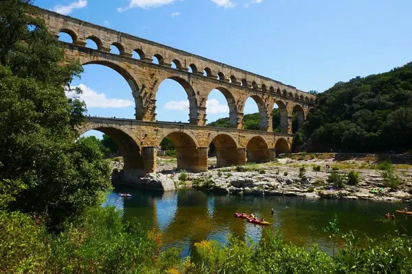 Discover Pont du Gard: A Roman Aqueduct Adventure from Avignon