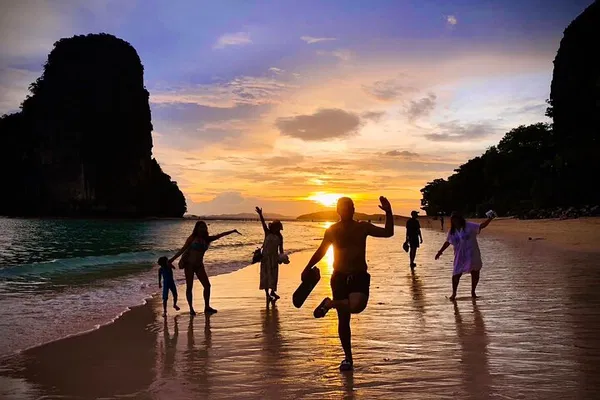 Krabi Sunset: 4 Islands Private Speedboat Tour